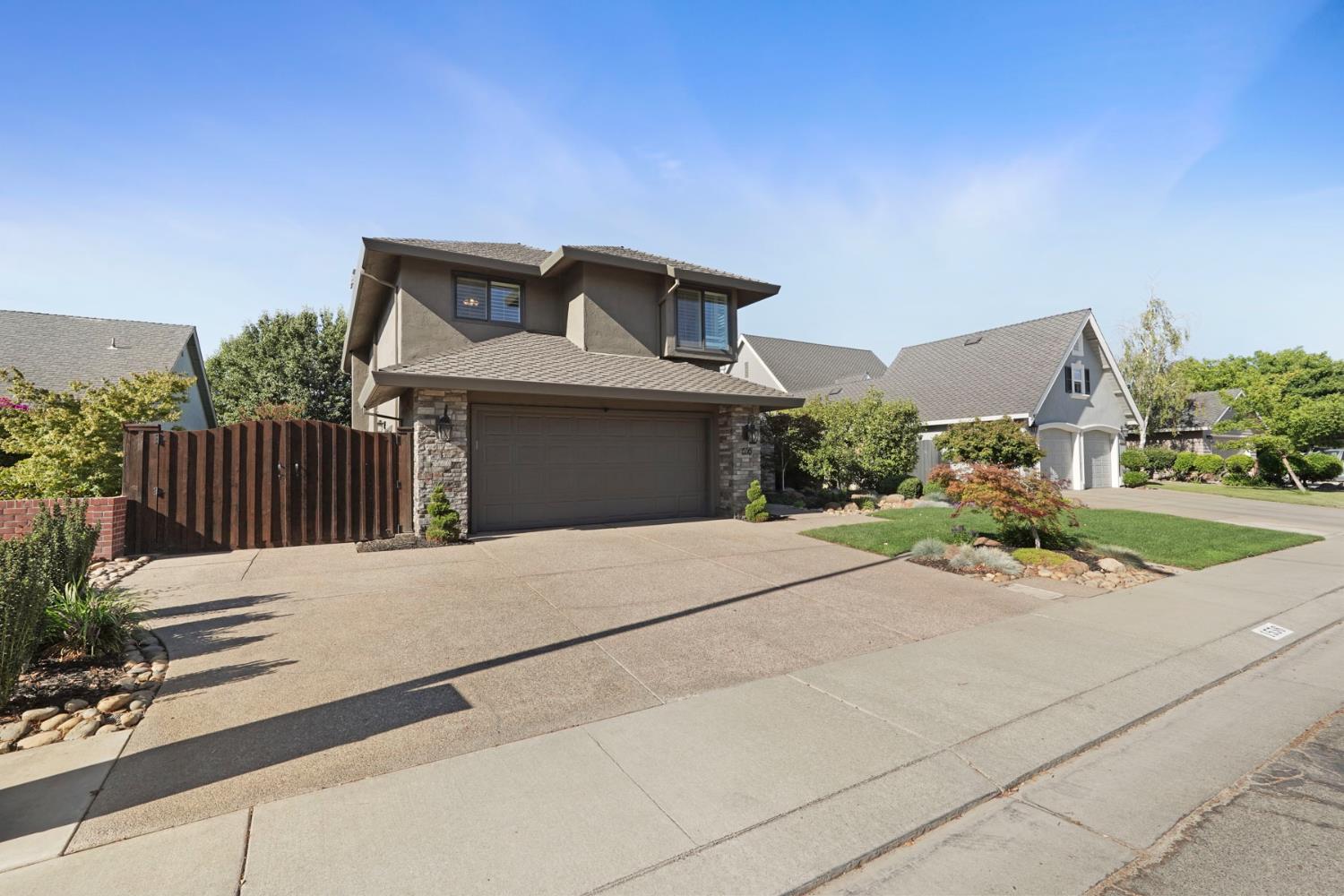 1536 Timberlake Circle