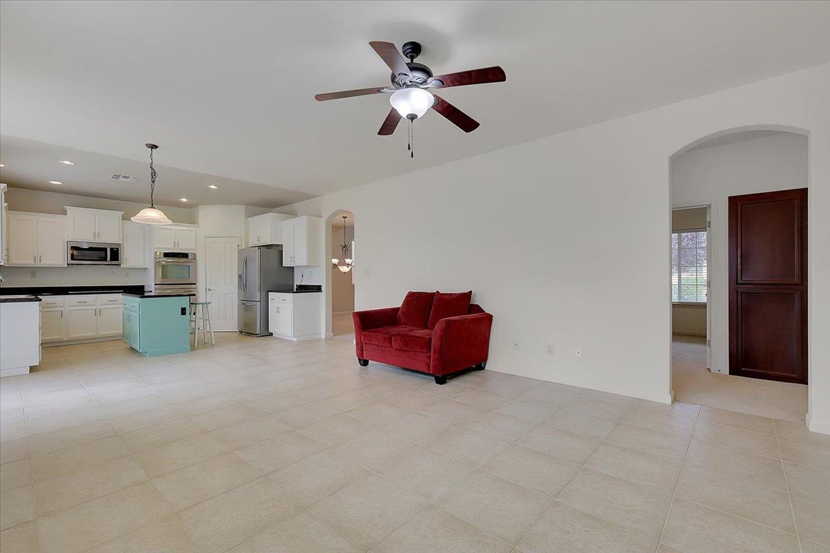 Plumas Lake, California 95961, United States, 4 Bedrooms Bedrooms, ,3 BathroomsBathrooms,Residential,Active,218502