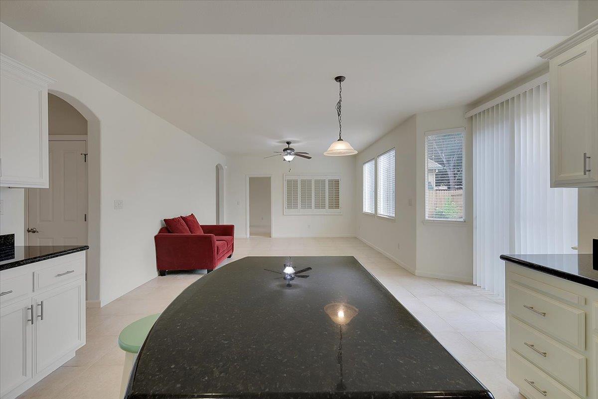 Plumas Lake, California 95961, United States, 4 Bedrooms Bedrooms, ,3 BathroomsBathrooms,Residential,Active,218502