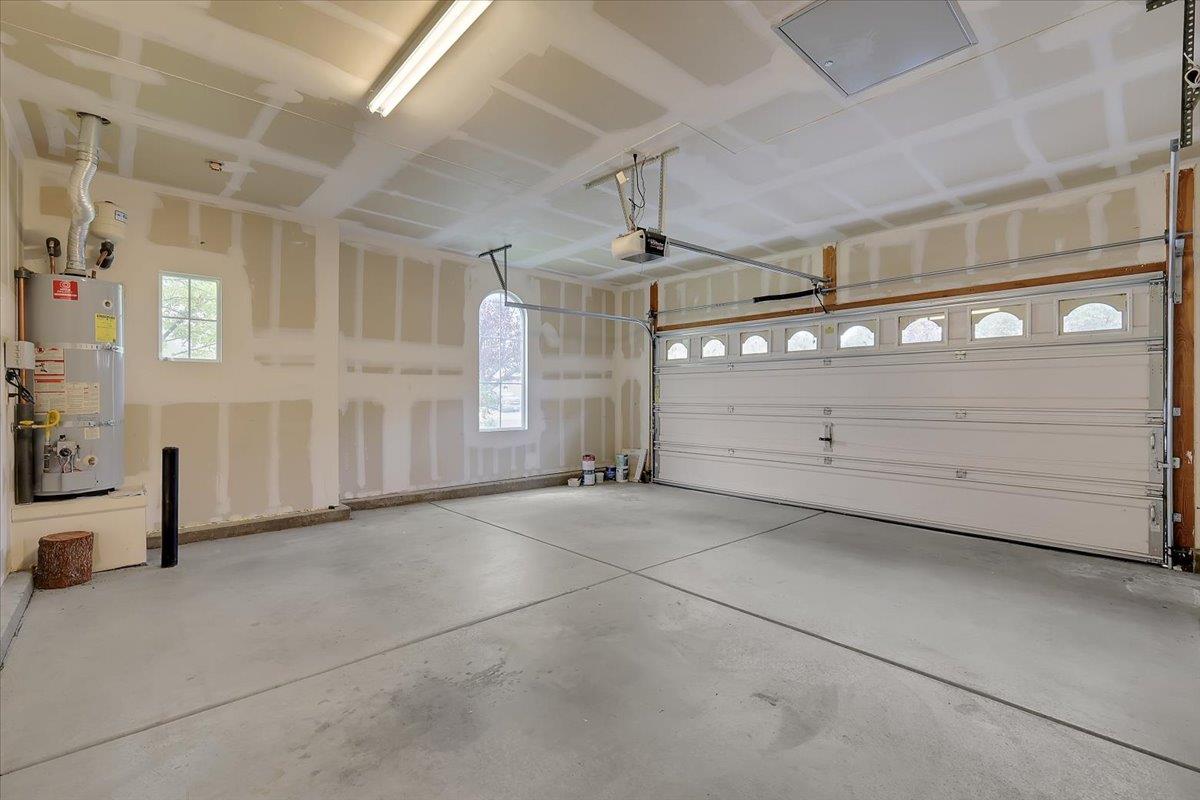 Plumas Lake, California 95961, United States, 4 Bedrooms Bedrooms, ,3 BathroomsBathrooms,Residential,Active,218502