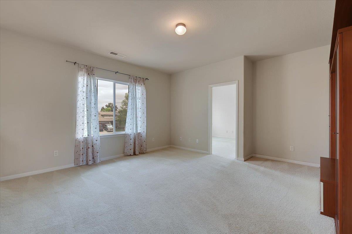 Plumas Lake, California 95961, United States, 4 Bedrooms Bedrooms, ,3 BathroomsBathrooms,Residential,Active,218502