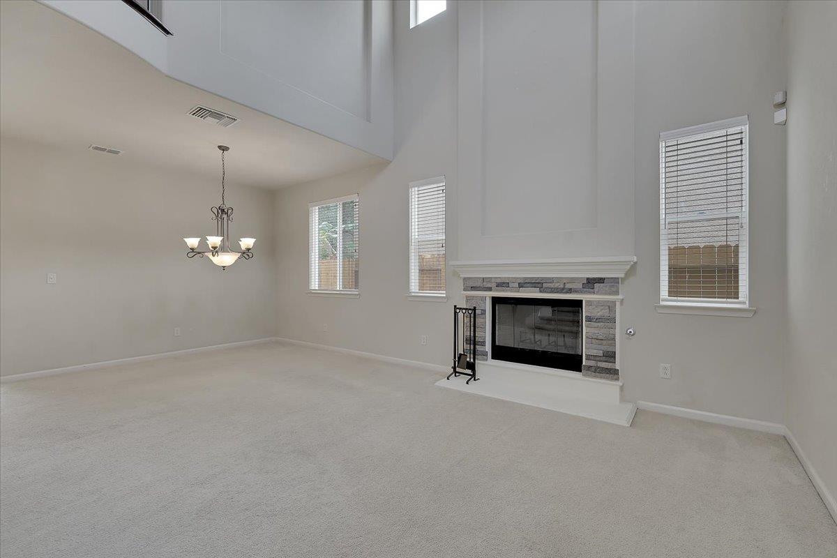 Plumas Lake, California 95961, United States, 4 Bedrooms Bedrooms, ,3 BathroomsBathrooms,Residential,Active,218502