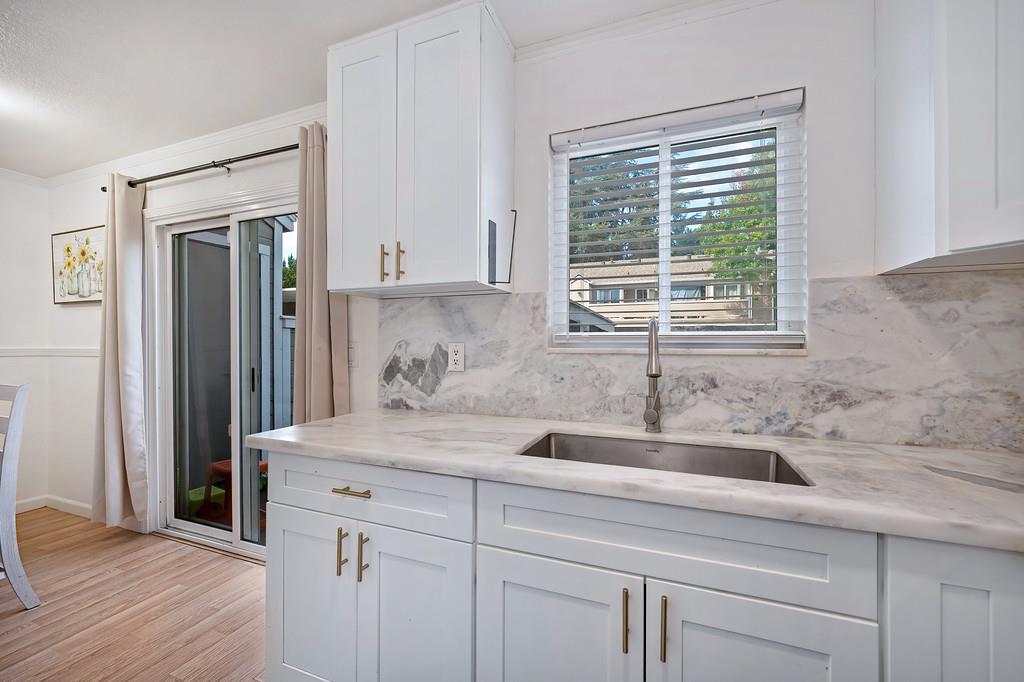 9101 Newhall Drive 76