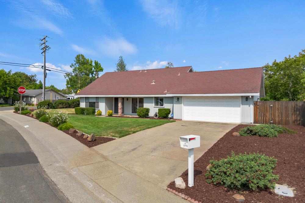 6996 Lincoln Creek Circle
