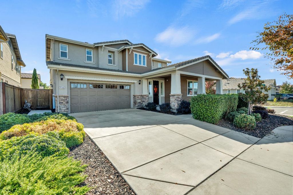 Photo of 8388 Canary Pine Way, Elk Grove, CA 95757 (MLS # 225135817)