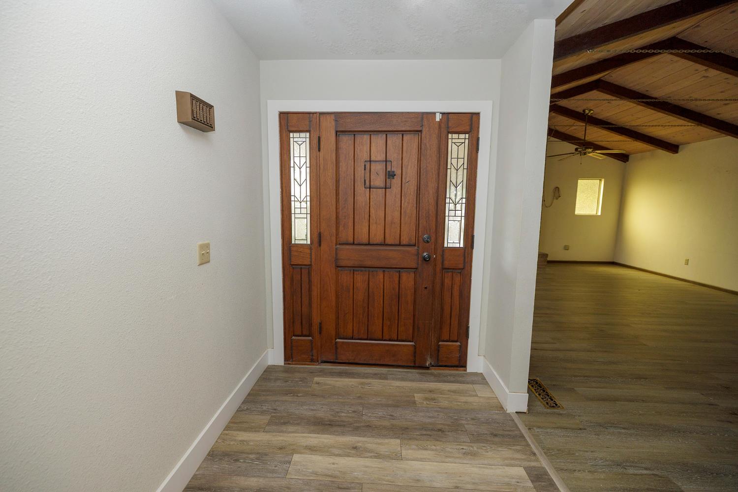 1530 E Linwood