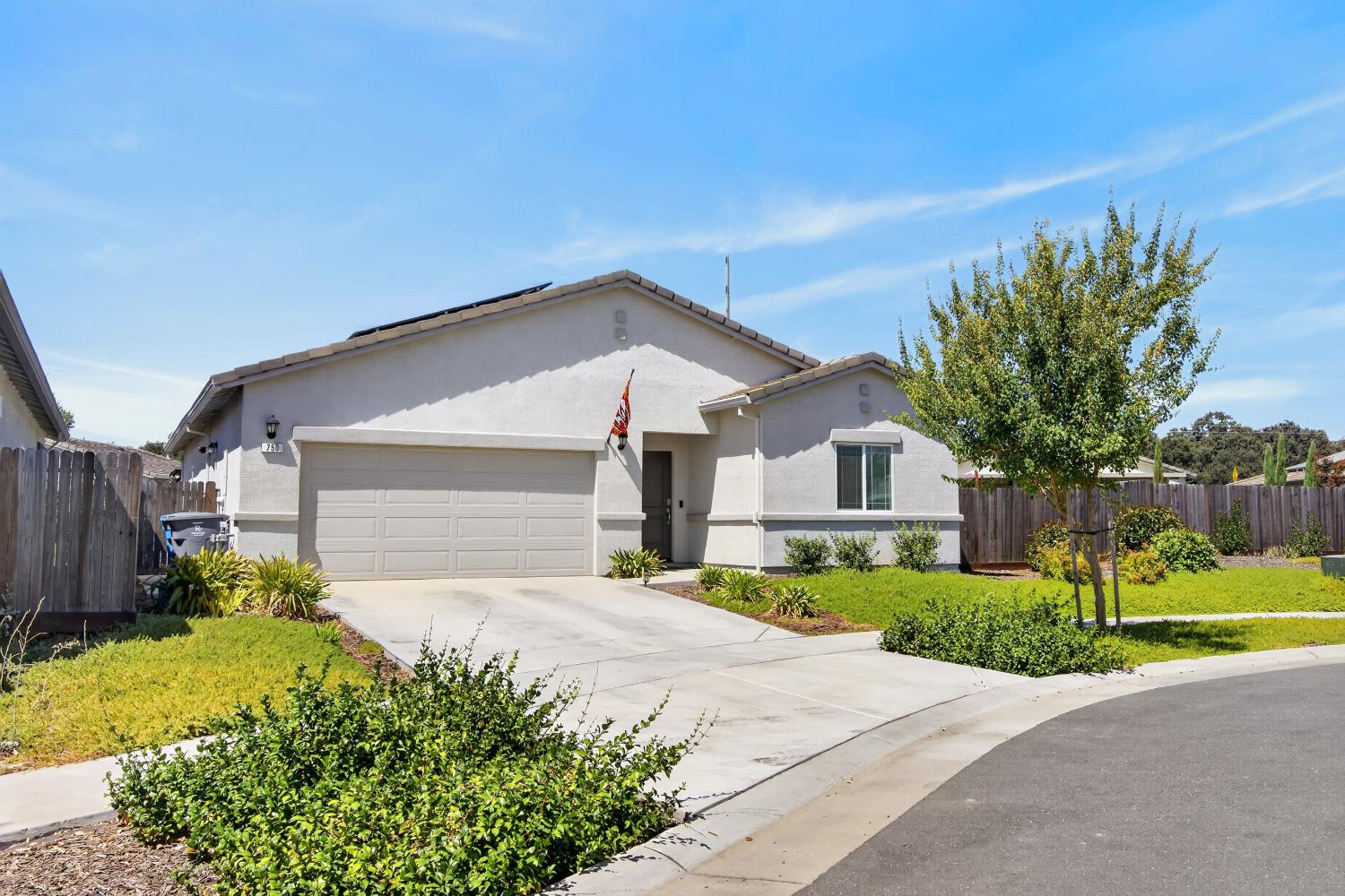 750 Tamarack Court