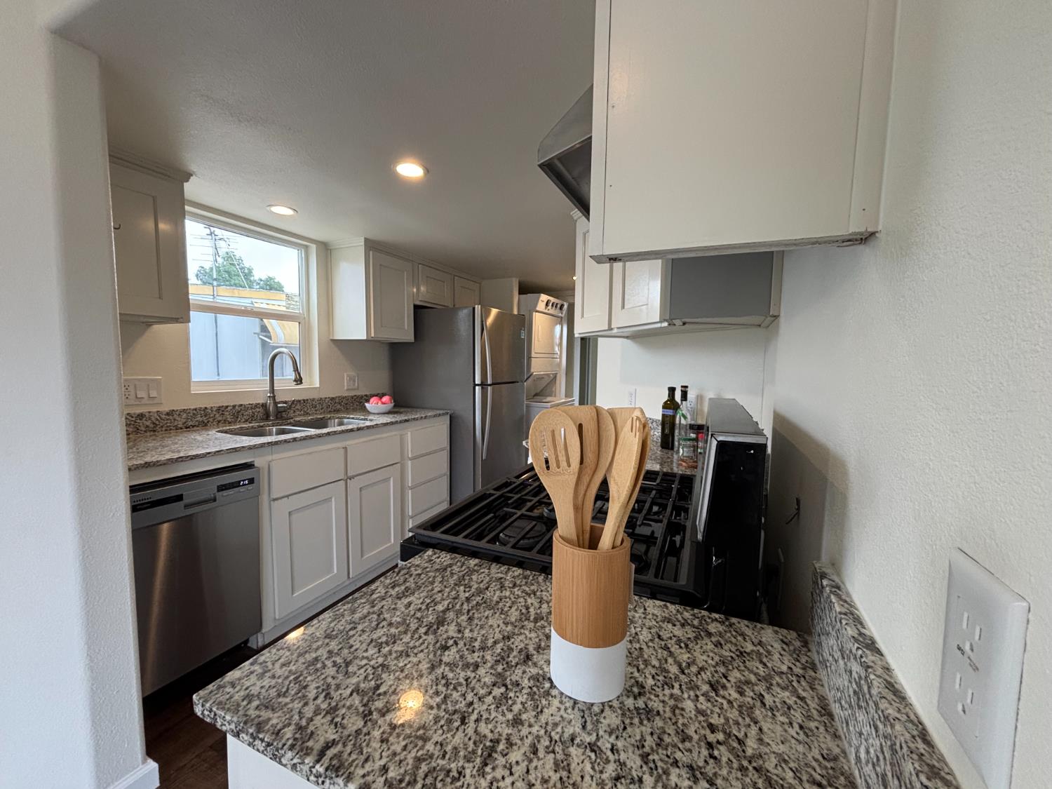 1300 E San Antonio Street 42