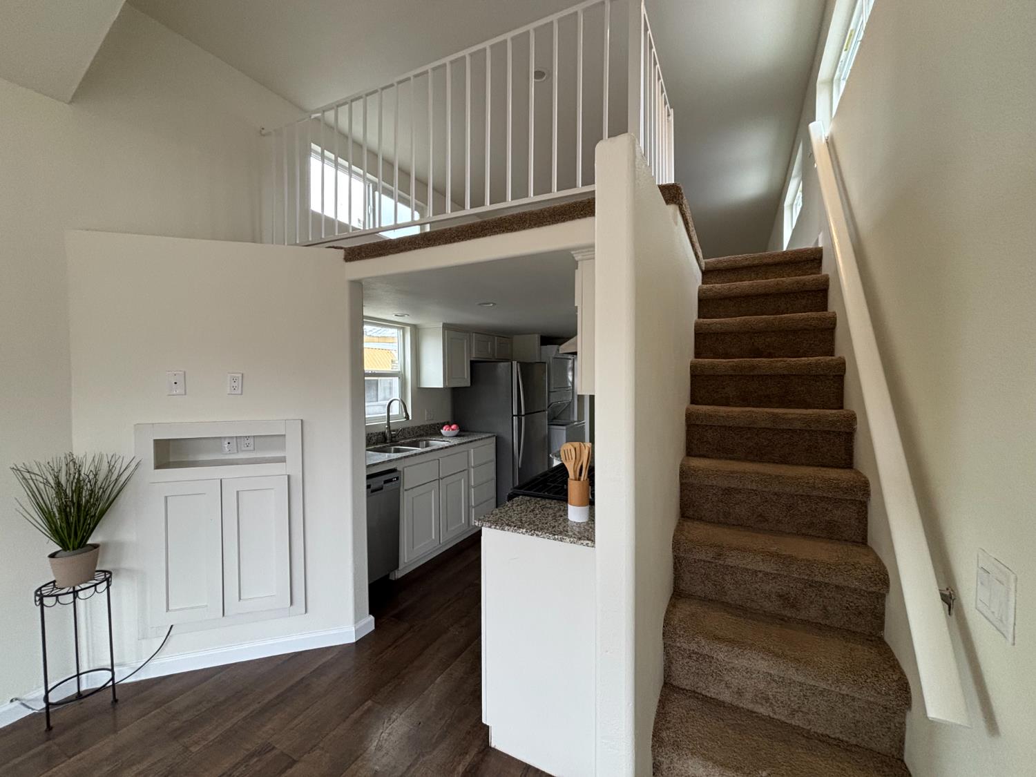 1300 E San Antonio Street 42