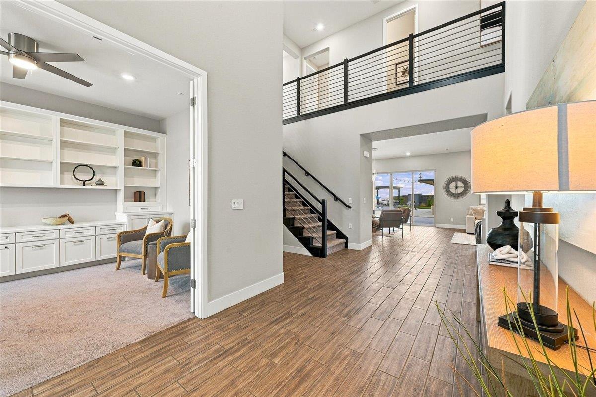 400 Loganberry Court