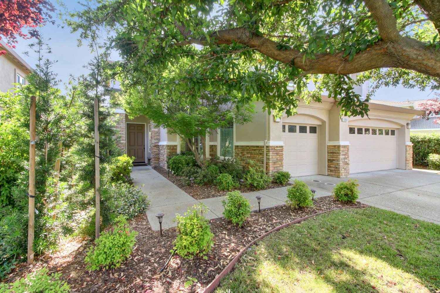 1333 Villagio Drive