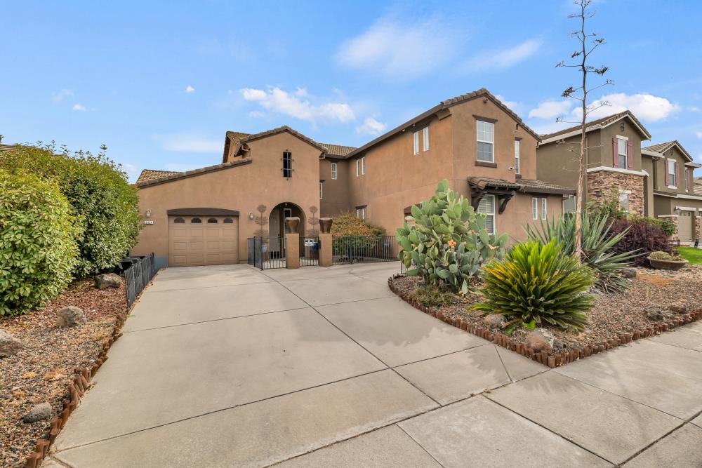 9324 Miko Cir