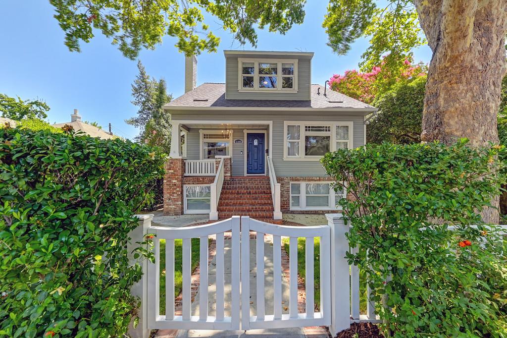 1109 39th Street B