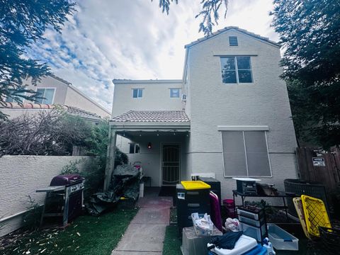 9193 E Laguna Way Elk Grove CA 95758