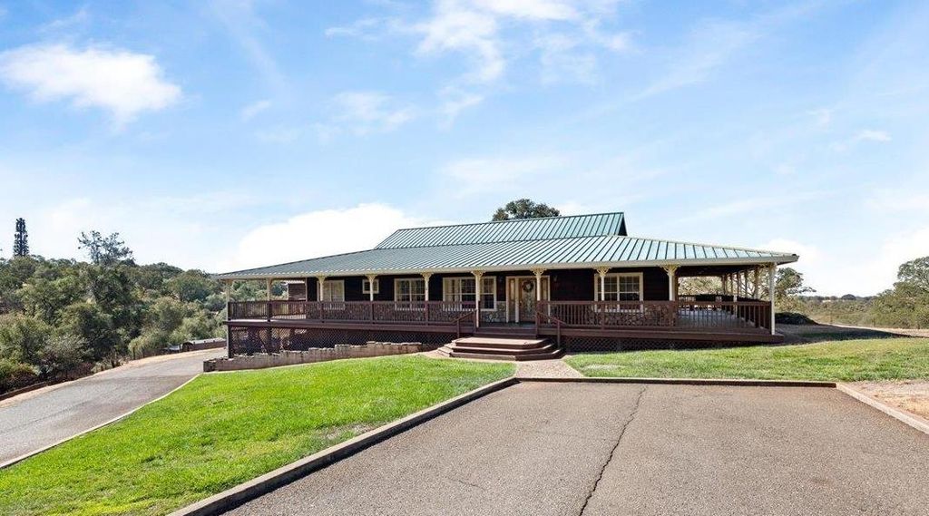 Photo of 5000 Mourning Dove Lane, Shingle Springs, CA 95682 (MLS # 225119956)