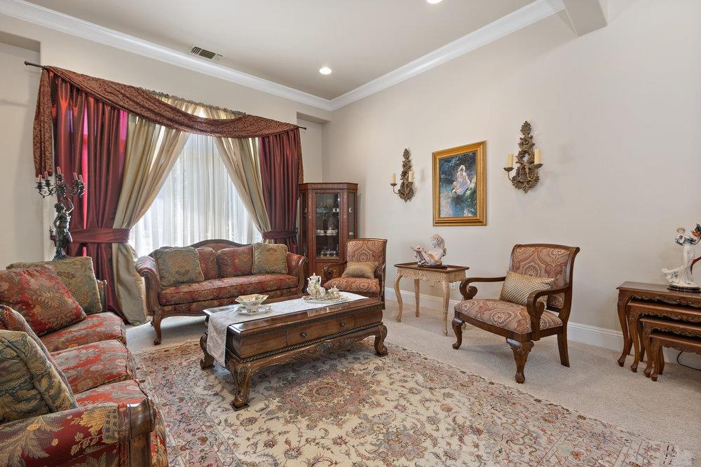 6129 Merry Lane