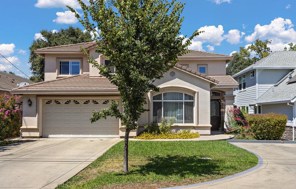 6129 Merry Lane