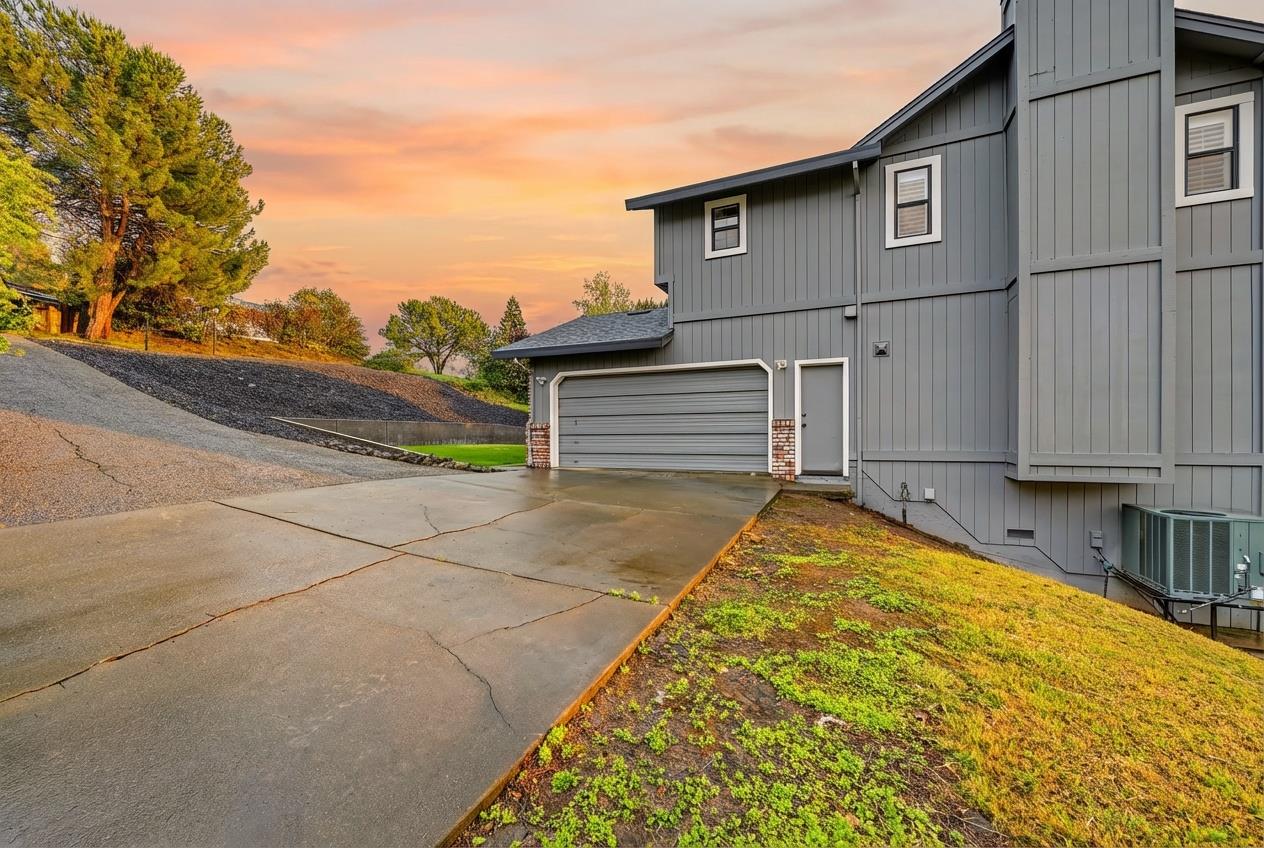 2818 Alhambra Drive