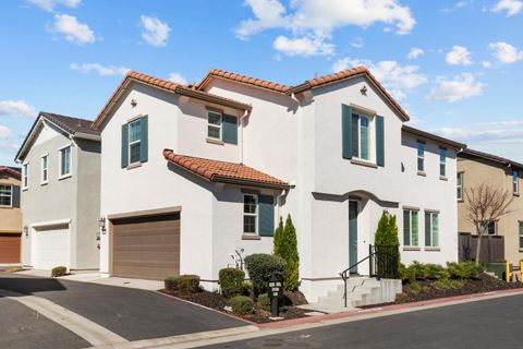 8838 Ariston Lane Elk Grove CA 95758