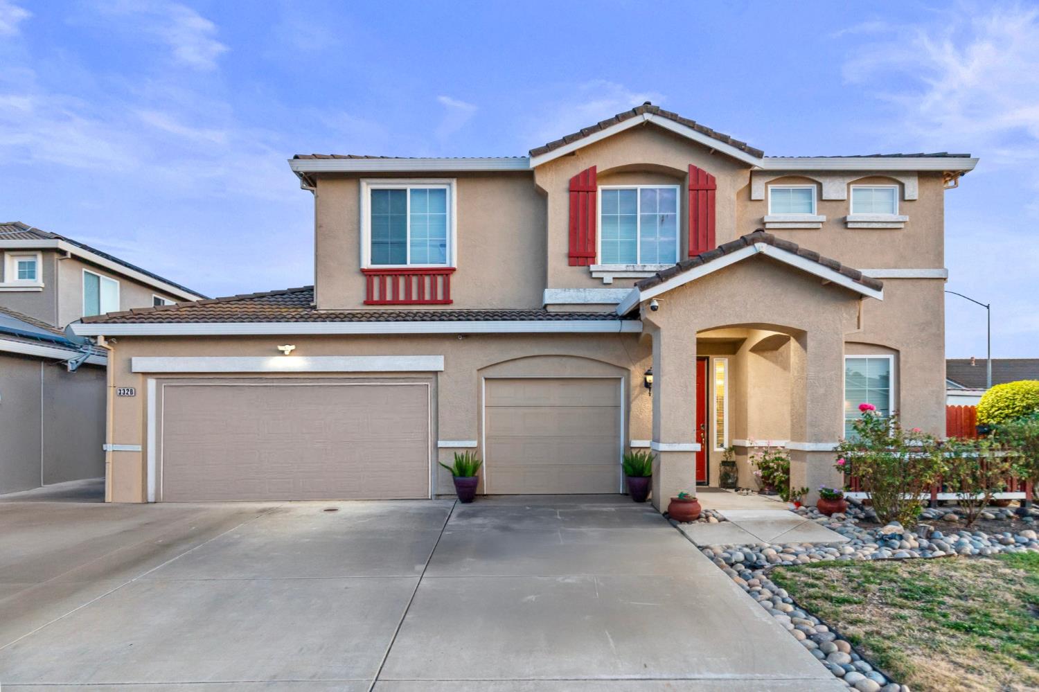 3326 Tenaya Lane
