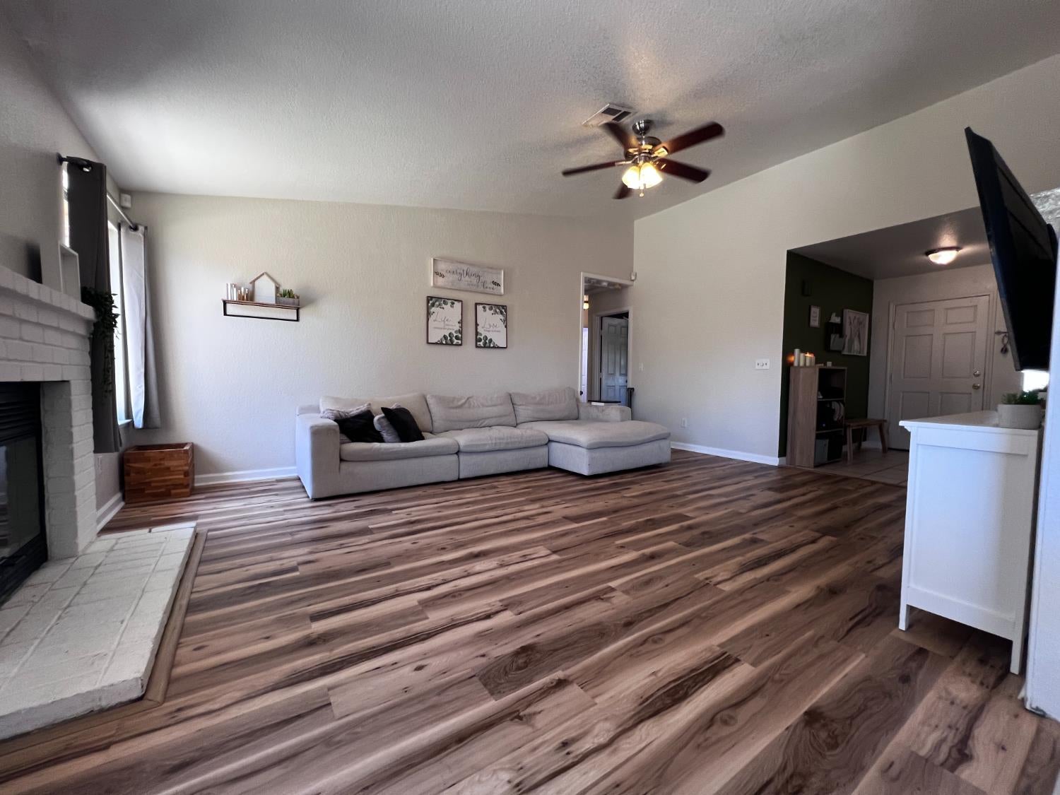 5016 Tamara Way