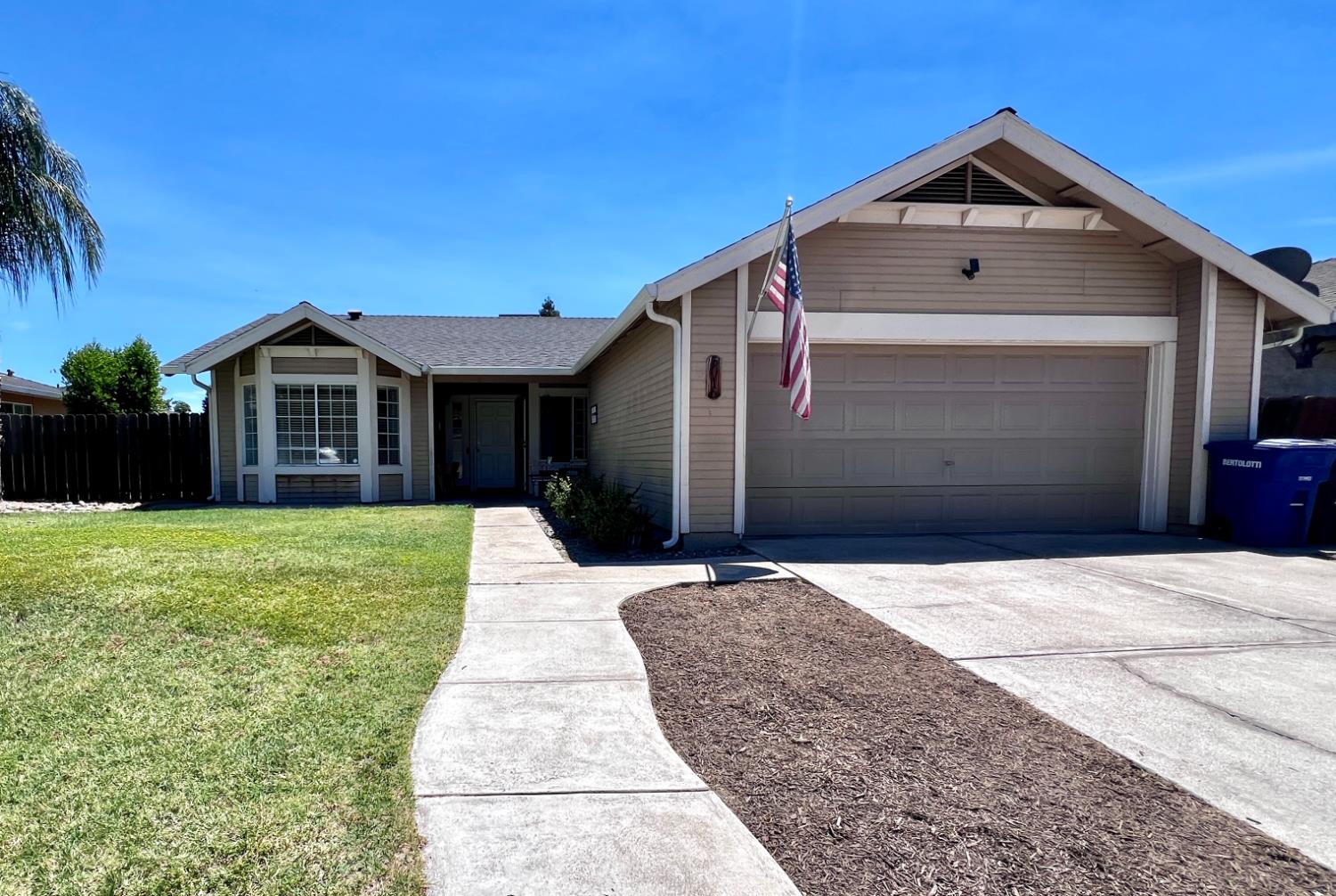5016 Tamara Way