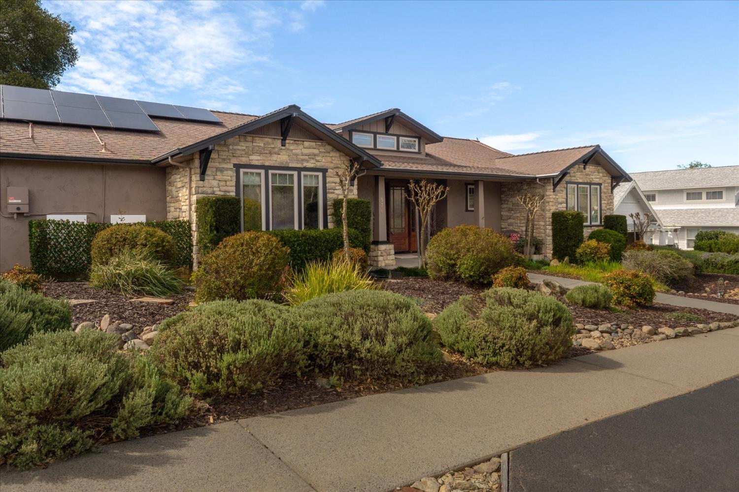 576 Chimney Hill Court