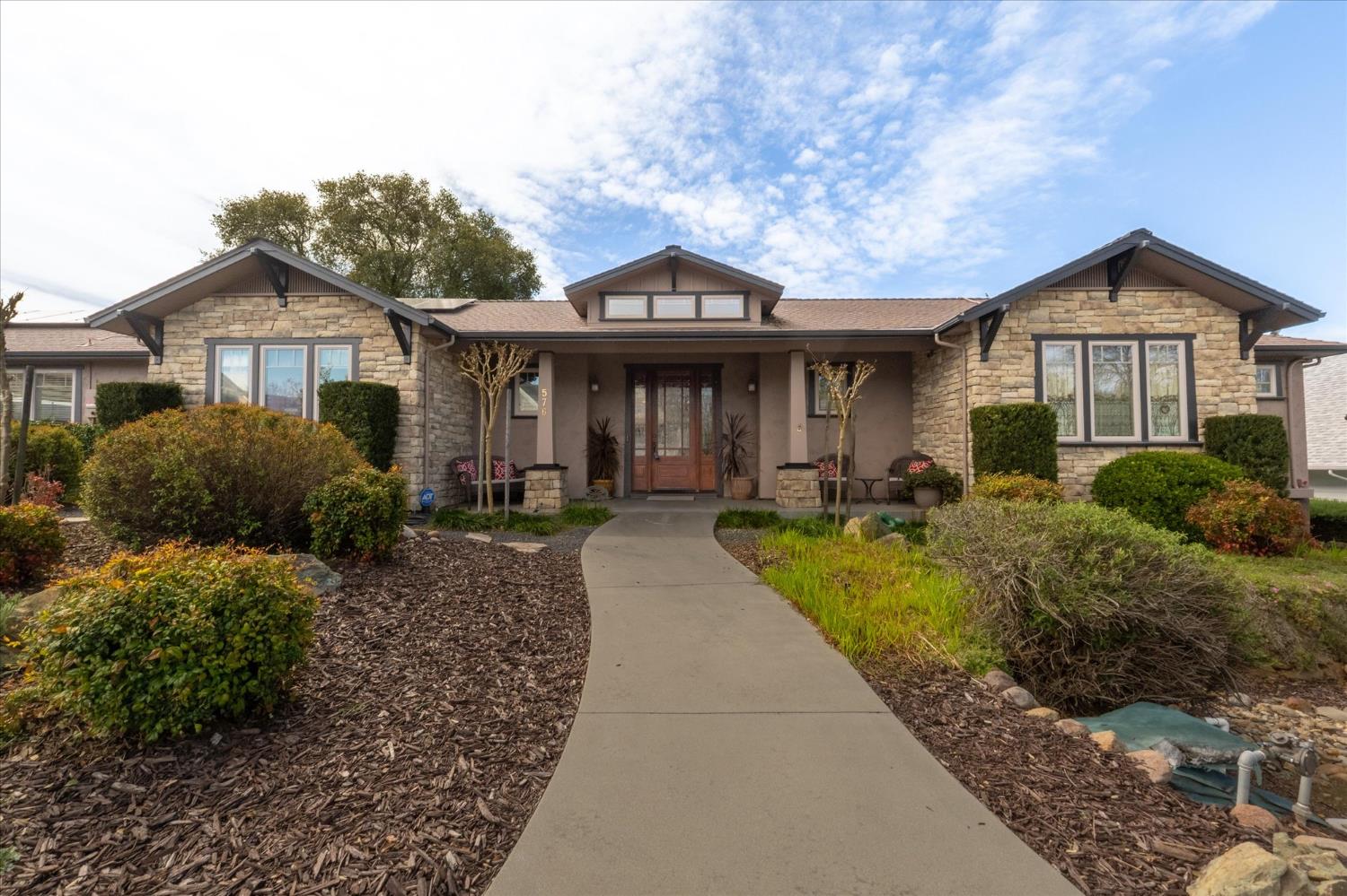 576 Chimney Hill Court