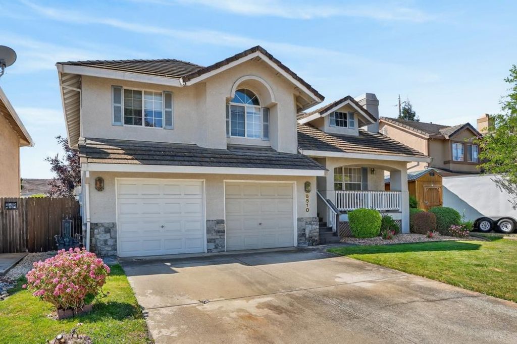 Photo of 6510 Kenbridge Street, Elk Grove, CA 95758 (MLS # 226044191)