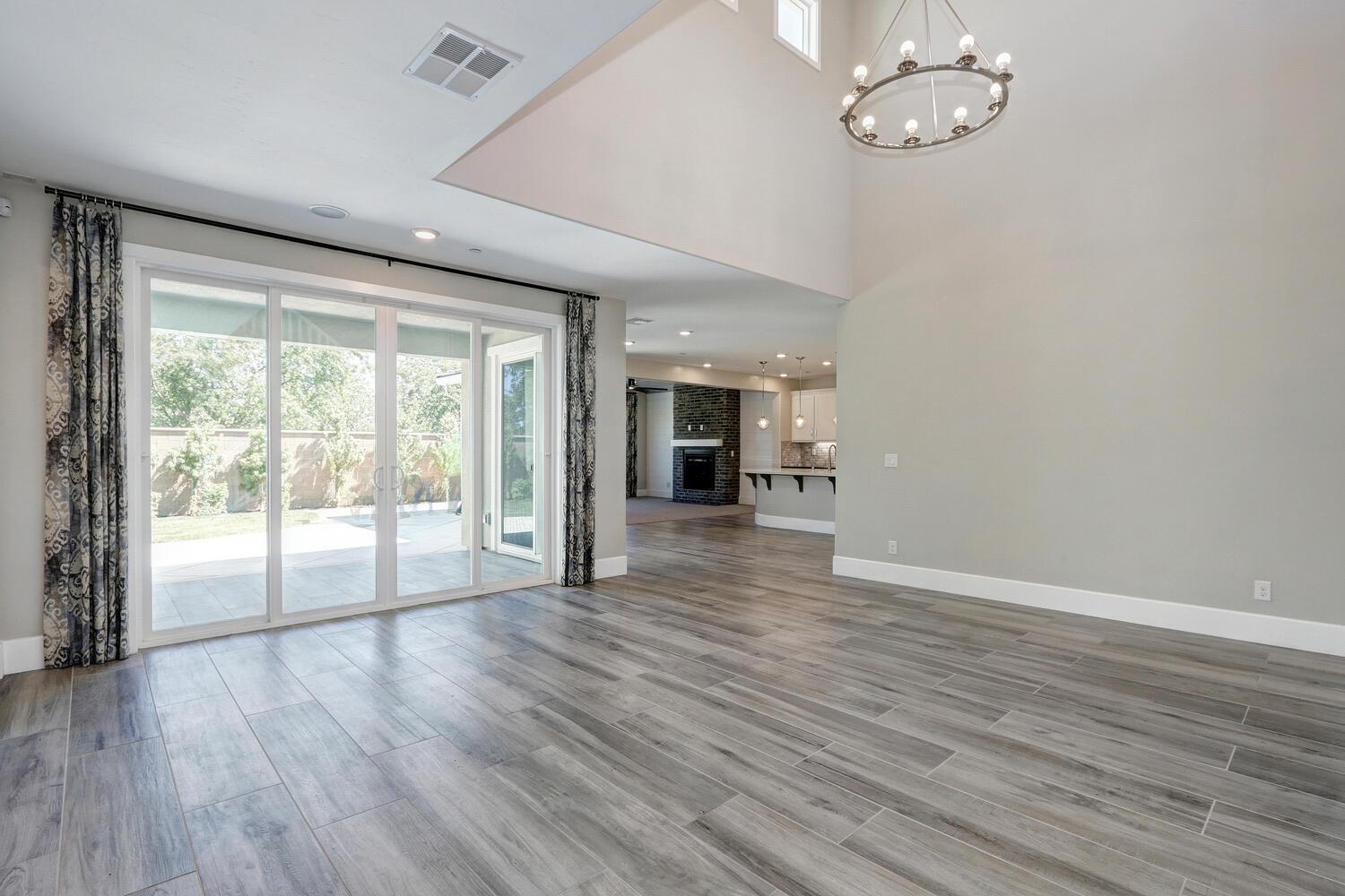 8161 Triplefin Way