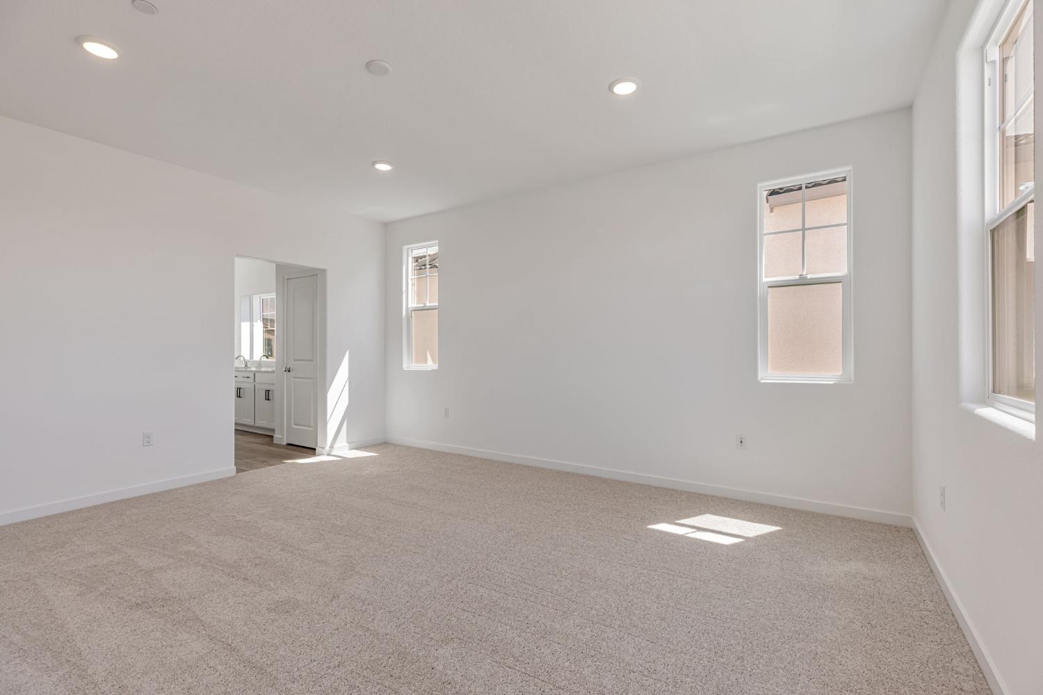 1530 N Central Parkway