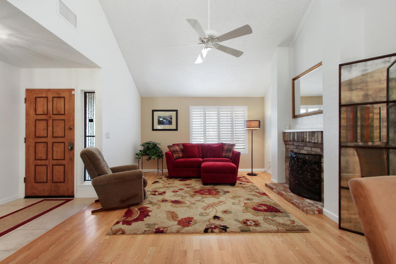 6568 Skyview Drive