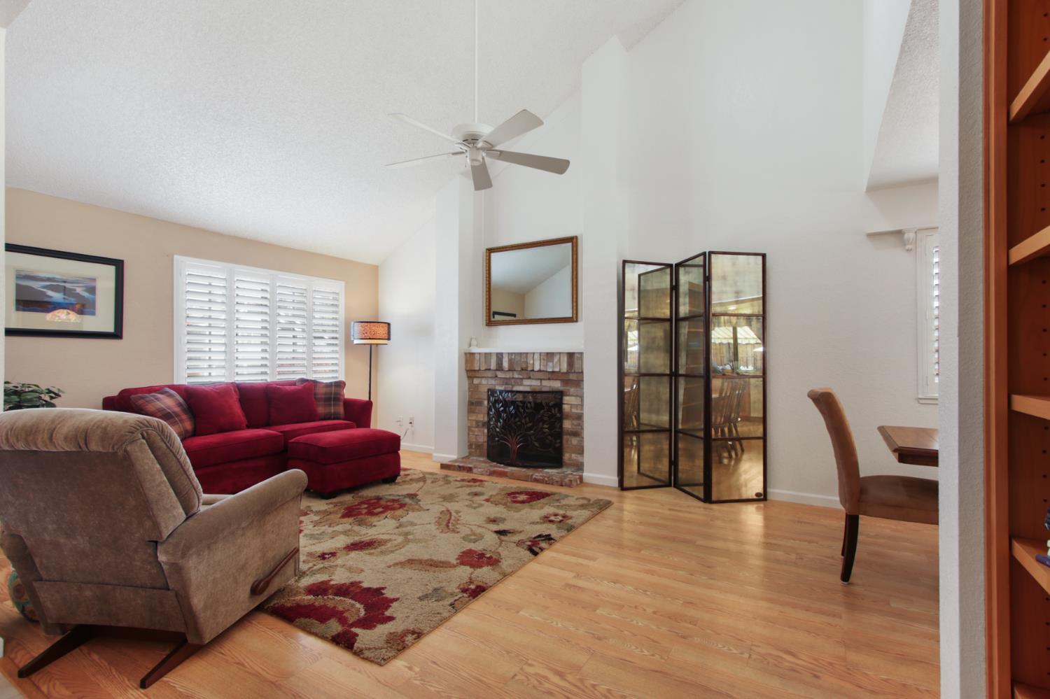 6568 Skyview Drive