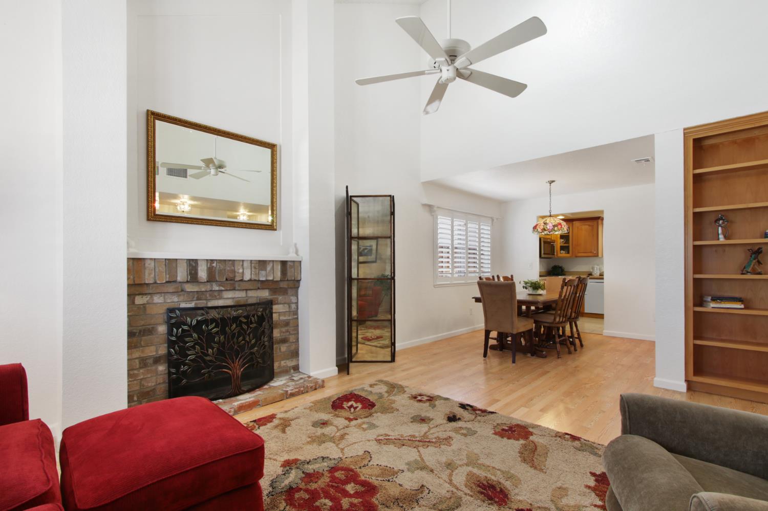 6568 Skyview Drive