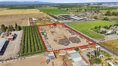 2406 S Walnut Road Turlock CA 95380