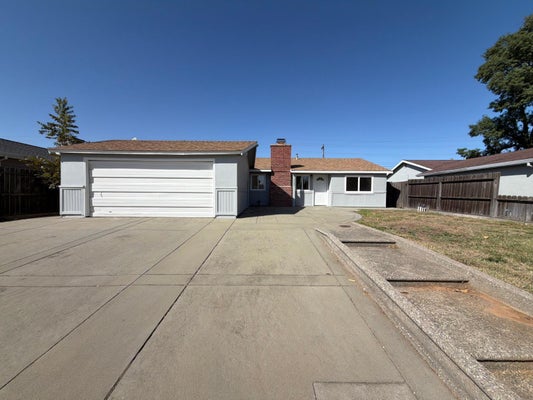 10605 OLSON DR, RANCHO CORDOVA, CA 95670 - Image 0e0e1df1bd0e9bb3f67bc4a8b4e67637/3357952458