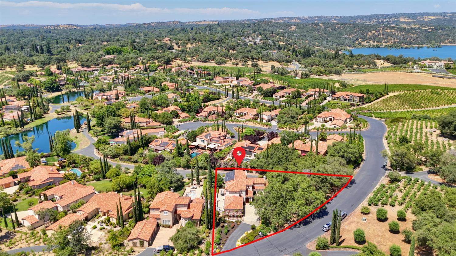9661 Clos Du Lac Circle