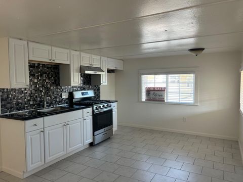 MLS: 225042176