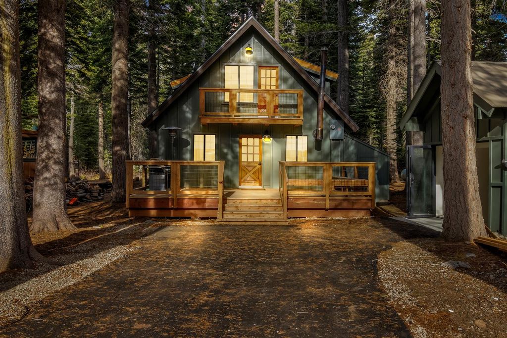 Photo of 51086 Conifer Drive, Kingvale, CA 95728 (MLS # 226017541)