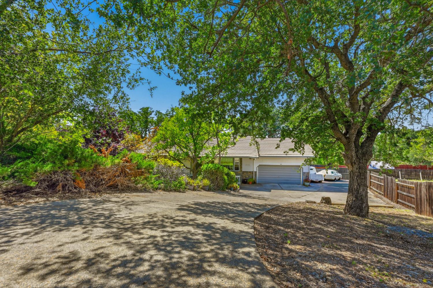 2476 Snag Court