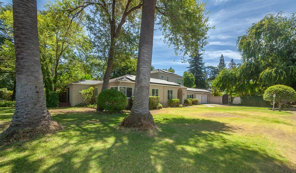Photo of 8160 Encino Avenue, Stockton, CA 95209 (MLS # 226006249)