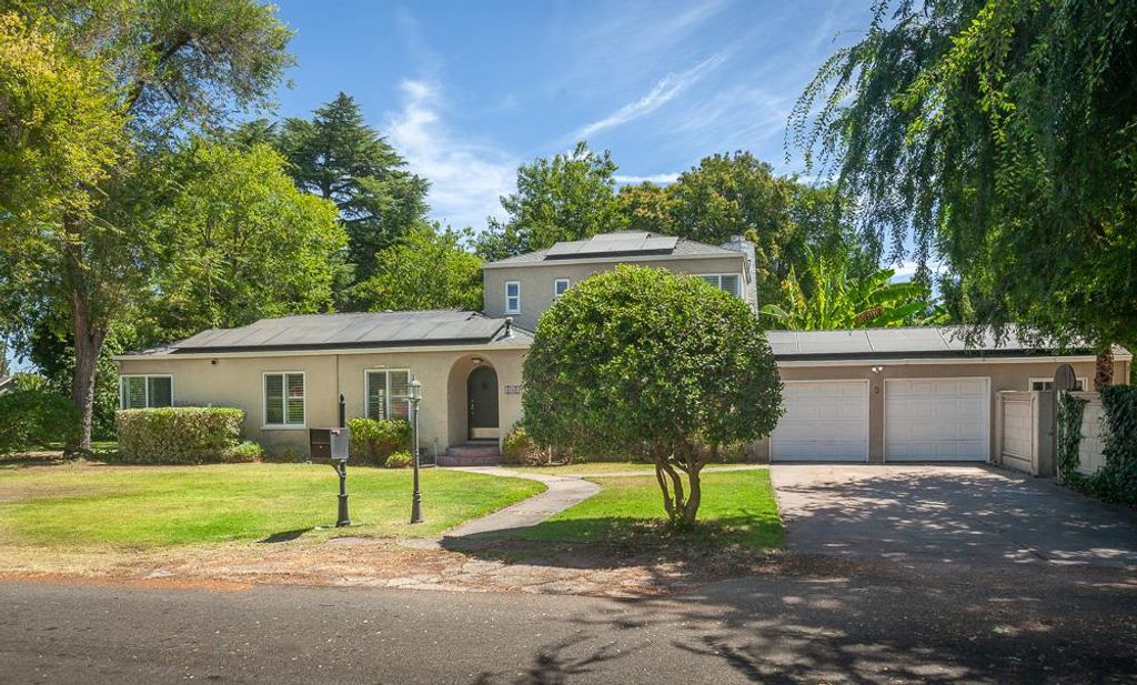 Photo of 8160 Encino Avenue, Stockton, CA 95209 (MLS # 226006249)