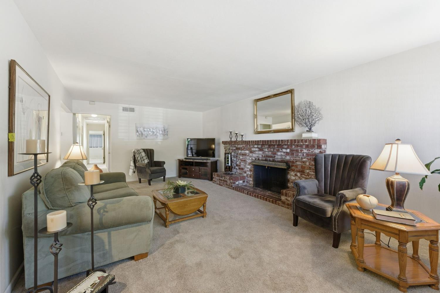 10404 River Wood Way