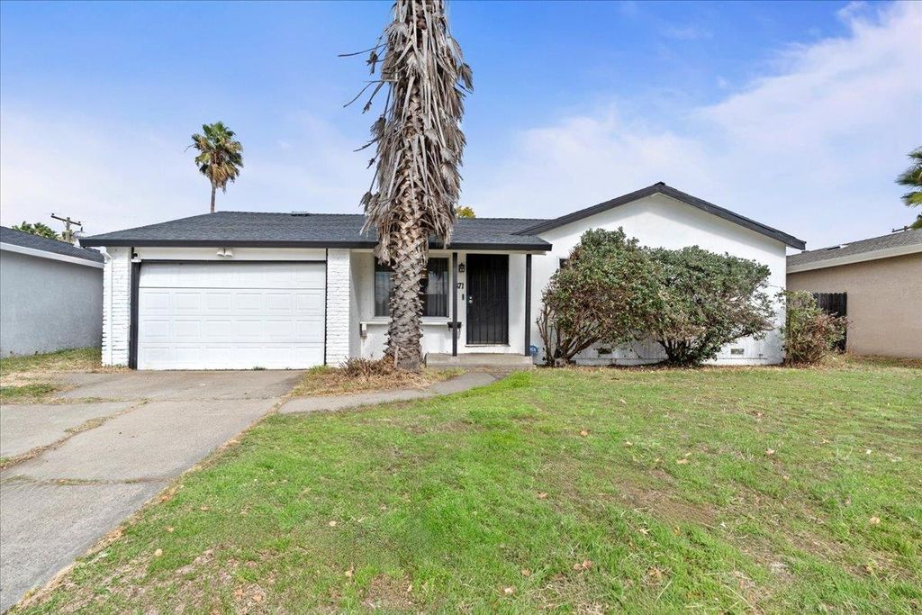 Photo of 1671 Anoka Avenue, Sacramento, CA 95832 (MLS # 225136673)