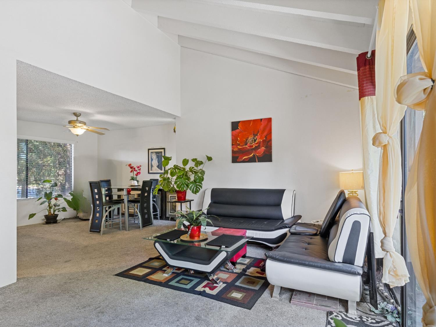 2200 Woodside Lane 4
