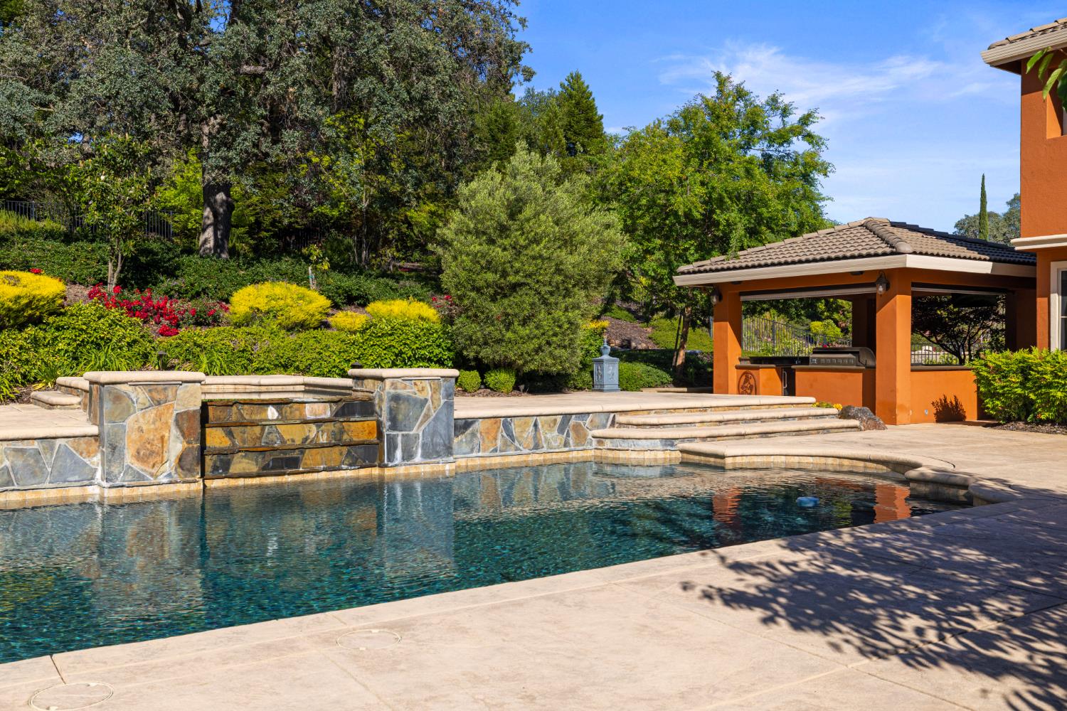 3047 Travois Circle