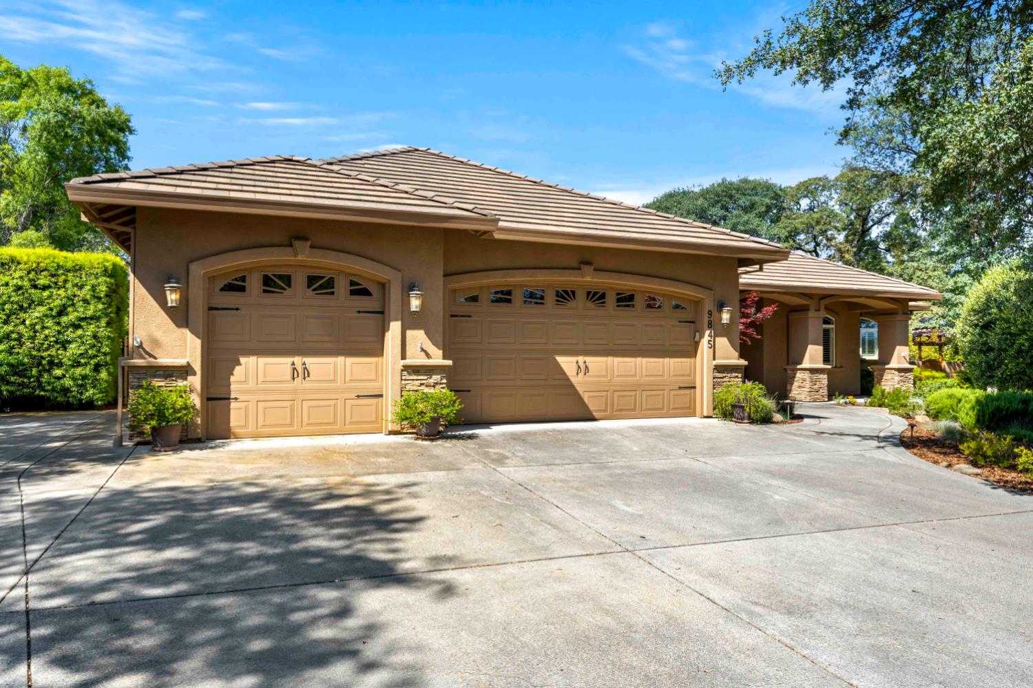 9845 Spyglass Circle