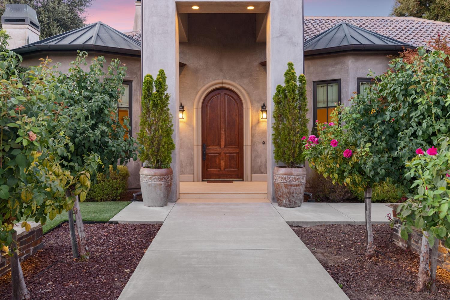 13913 Bluff Drive