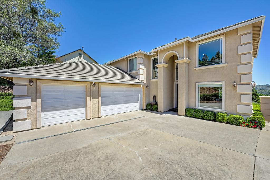 3459 Charito Lane