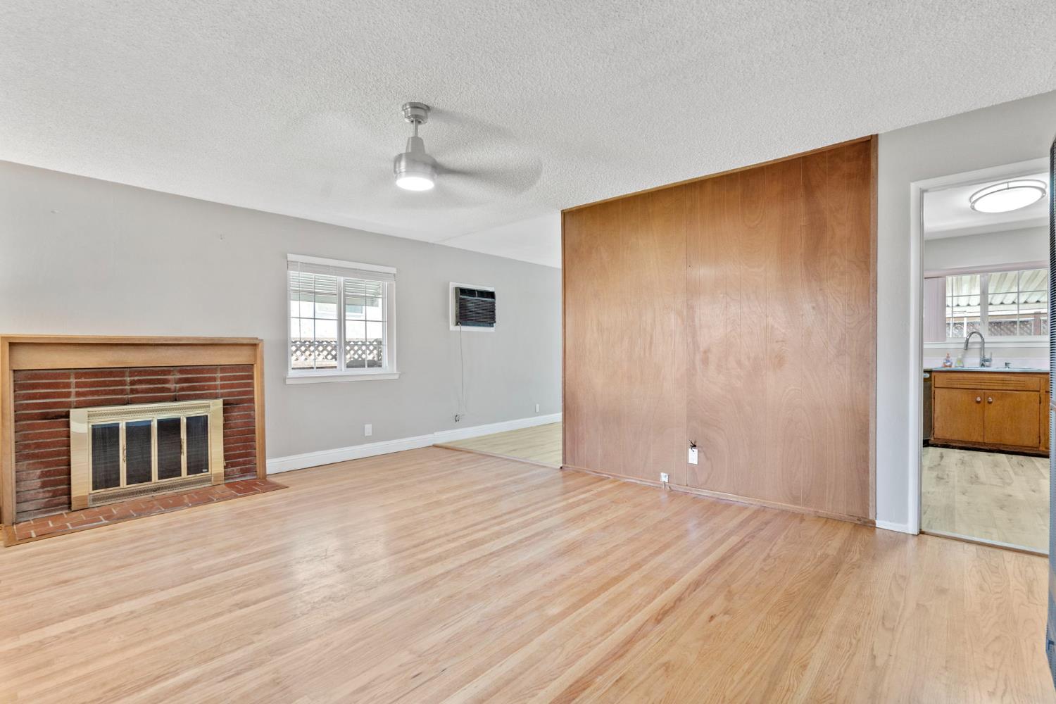 36521 Cabrillo Drive